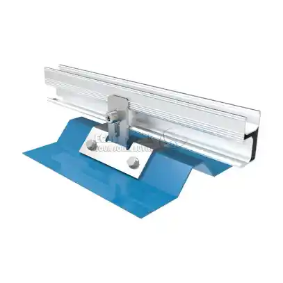 Стегач за кров за монтирање на соларни панели